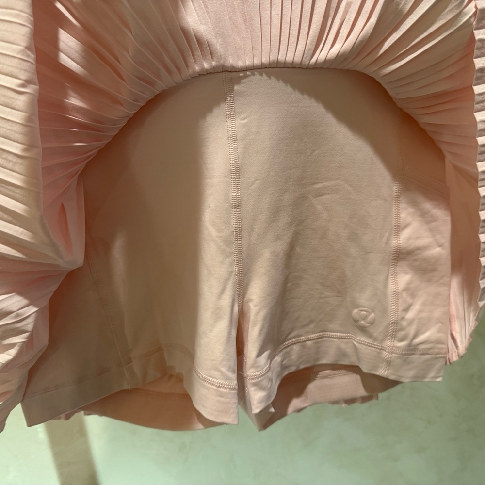 Lululemon Pink Pleated Women's Skirt size 8 - Picture 4 of 6